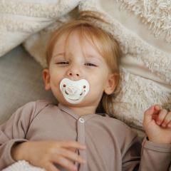 Dudlík silikonový, anatomický tvar, 18m+, 2 ks - Nature (7)