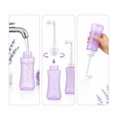 Poporodní lahvička na intimní hygienu s tryskou 340 ml, fialová (10)