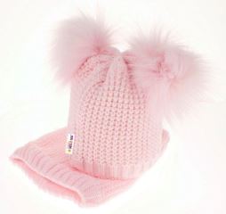 BABY NELLYS Zimní čepička s komínkem - chlupáčkové bambulky - sv. růžová (2)