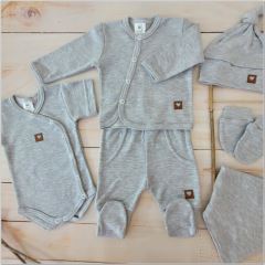 Sada do porodnice 6D, body, polodupačky, košilka, čepička, rukavičky, šátek, šedá (6)