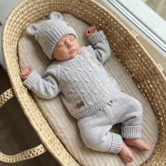 3dílný rostoucí pletený komplet se svetříkem a čepičkou – Kazum, oříšková (1)
