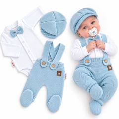 Pletená souprava Gentleman 3D, body, polodupačky s láclem, čepička, sv. modrá
