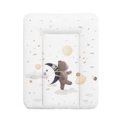 Měkká přebalovací podložka 50×70 cm Basic – na komodu pro miminko - Medvídek a měsíc