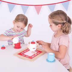 Bigjigs Toys Čajový servis s puntíky (3)
